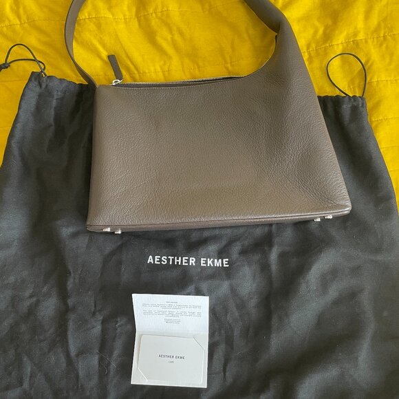 Aesther Ekme Soft Lune Shoulder Bag in Dark Truffle Grain Leather - Picture 9 of 10